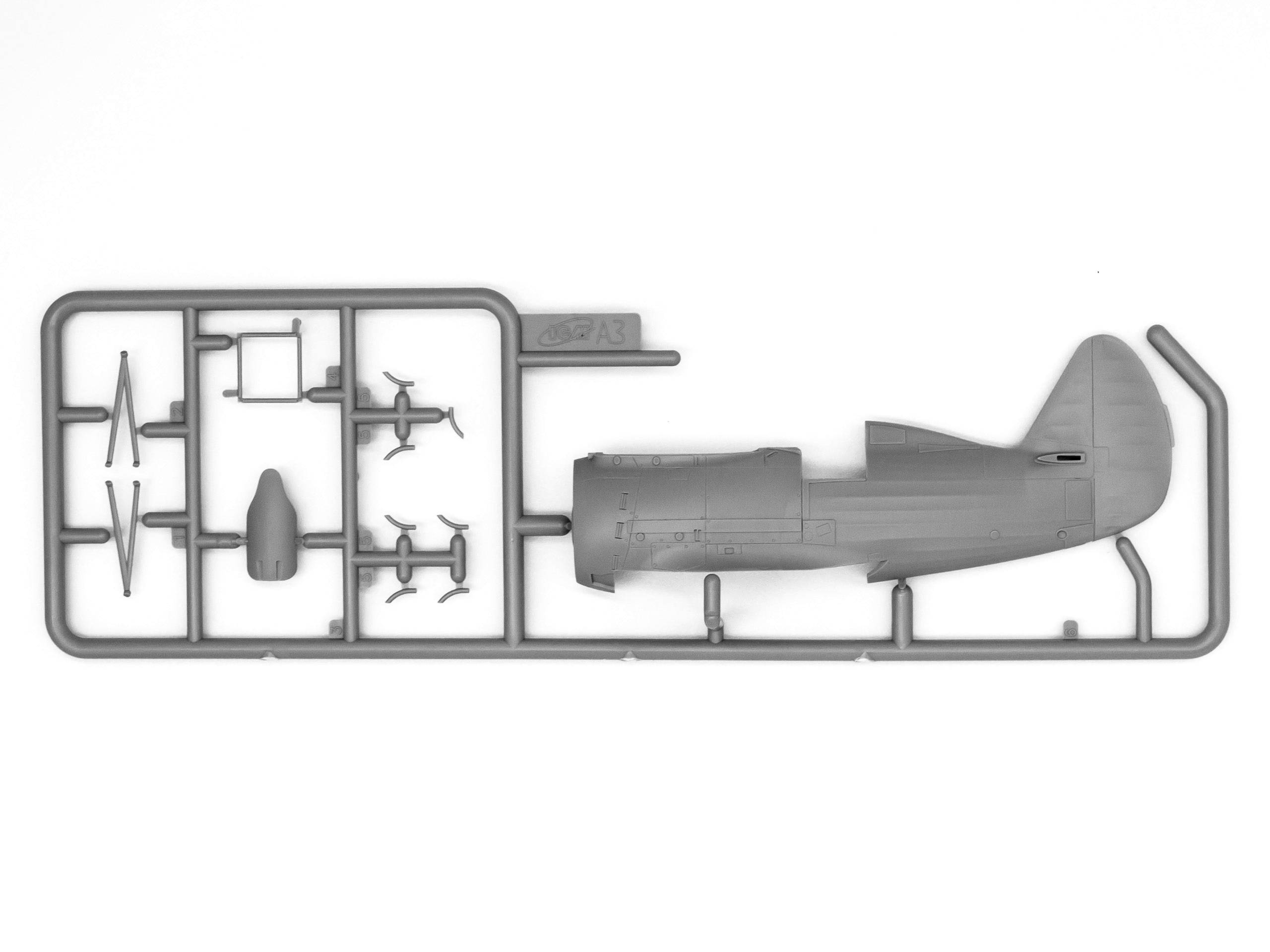 I-153 (winter version) WWII Soviet Biplane Fighter – Image 5
