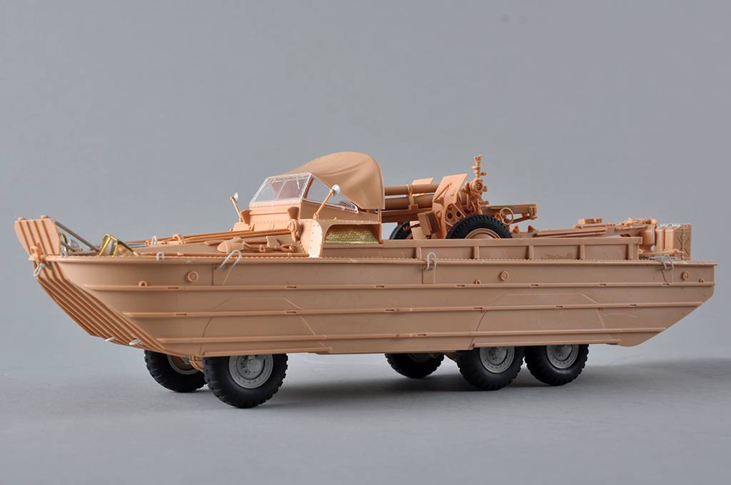 GMC DUKW-353 with 105mm Howitzer – Image 19