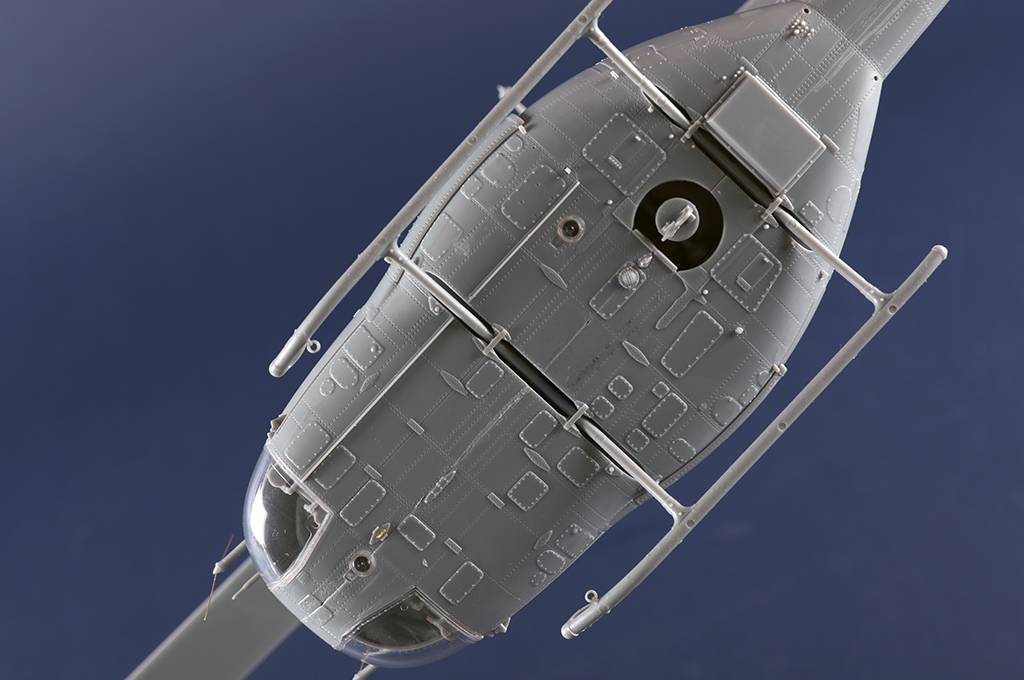 UH-1B Huey – Image 14