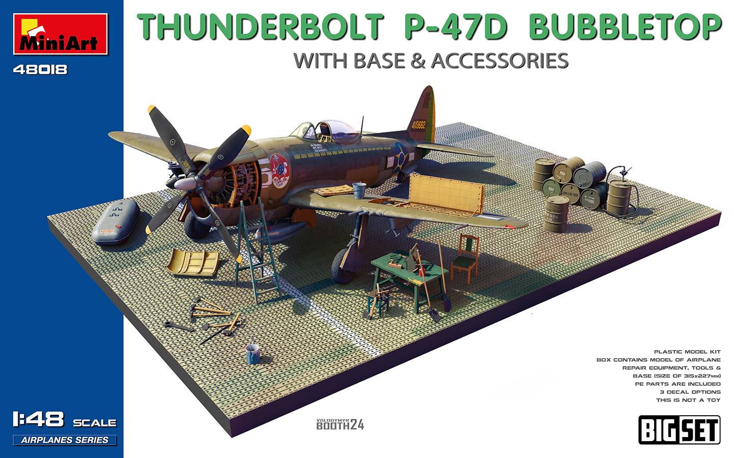 THUNDERBOLT P-47D BUBBLETOP WITH BASE & ACCESSORIES. BIG SET