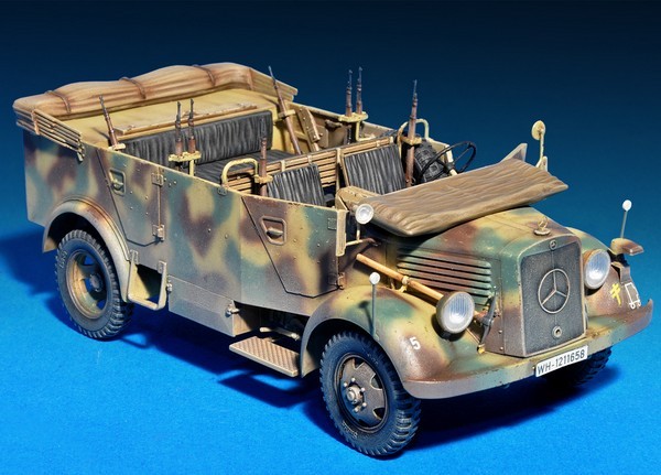 Kfz.70 MB 1500A German 4x4 Car w/Crew – Image 3