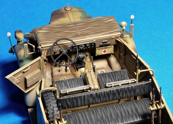 Kfz.70 MB 1500A German 4x4 Car w/Crew – Image 8