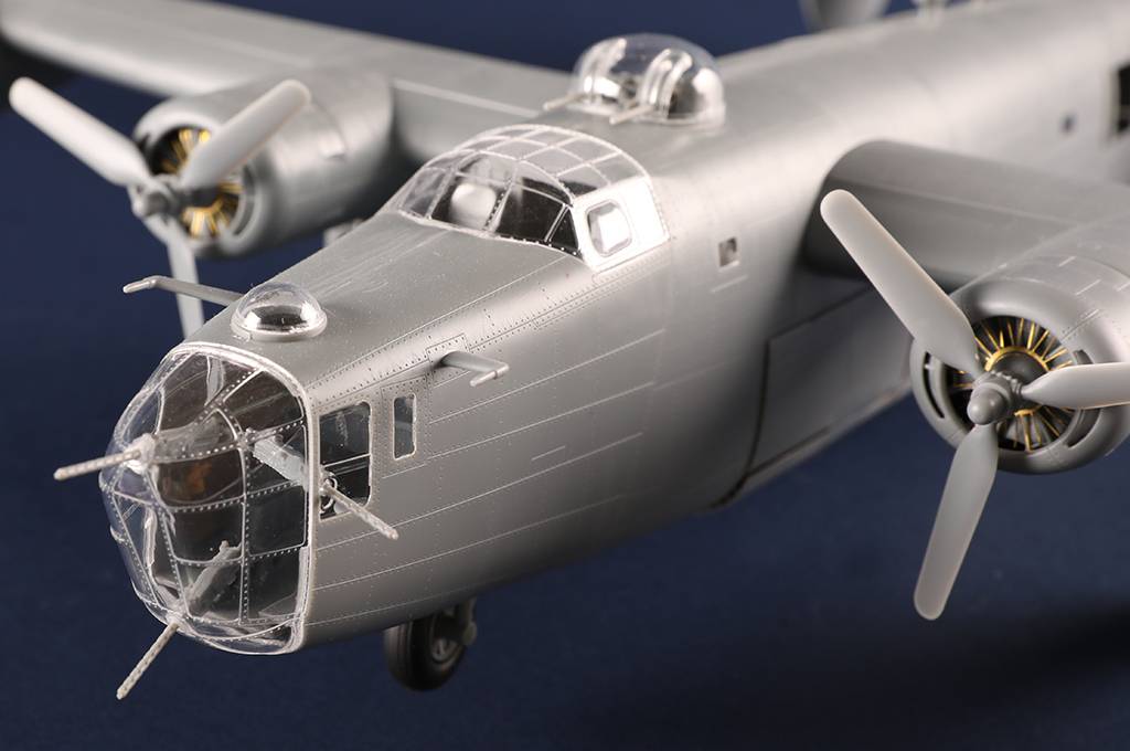 US B-24D Liberator – Image 21