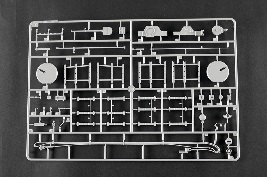 Pz.Kpfw.VI Ausf.E Sd.Kfz.181 Tiger I (Medium Production) – Image 11