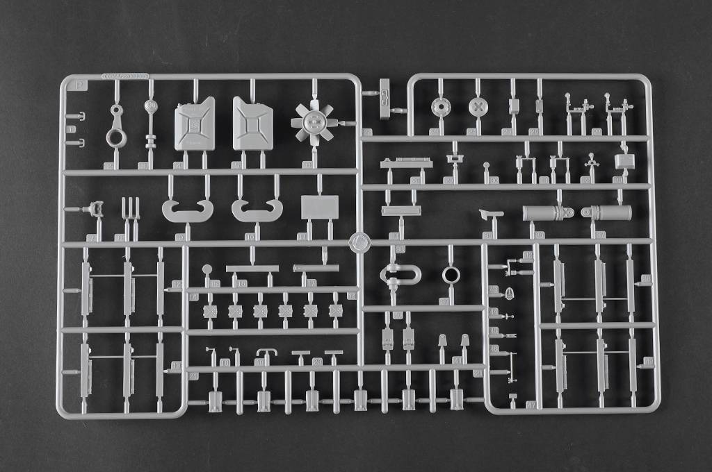 Pz.Kpfw.VI Ausf.E Sd.Kfz.181 Tiger I (Medium Production) – Image 25