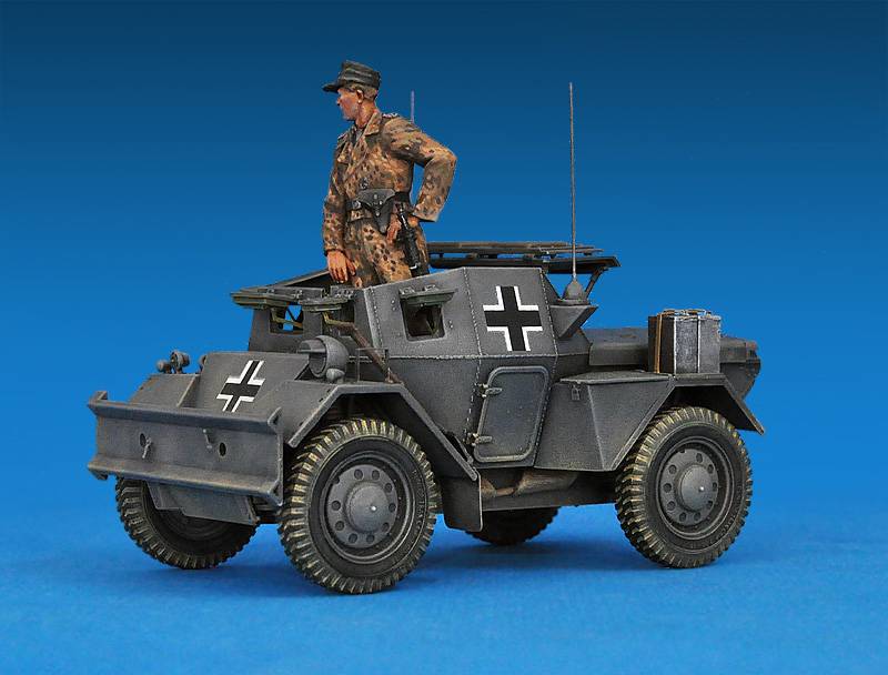 DINGO MKII SCOUT CAR w/CREW – Image 18
