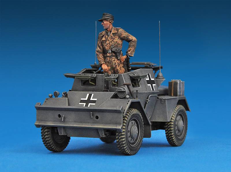 DINGO MKII SCOUT CAR w/CREW – Image 20