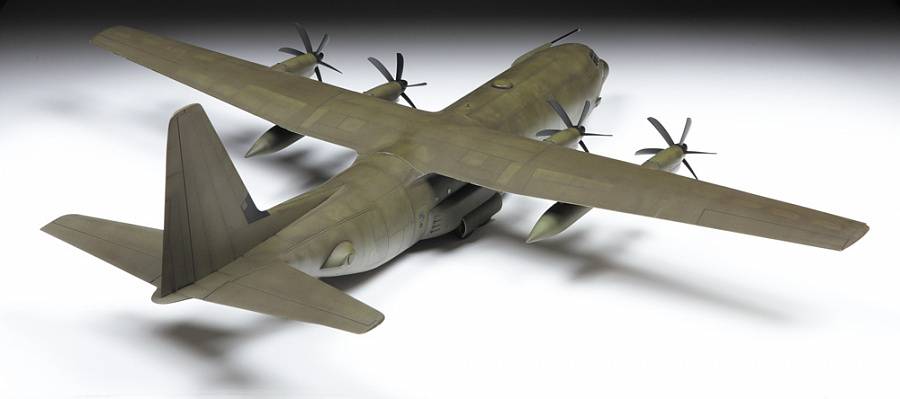 Avion de transport lourd C-130J-30 – Image 4