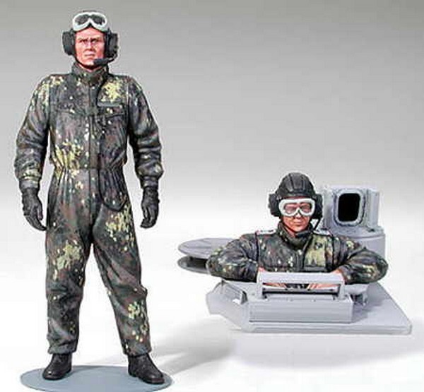 Bundeswehr Tank Crewmen – Image 3
