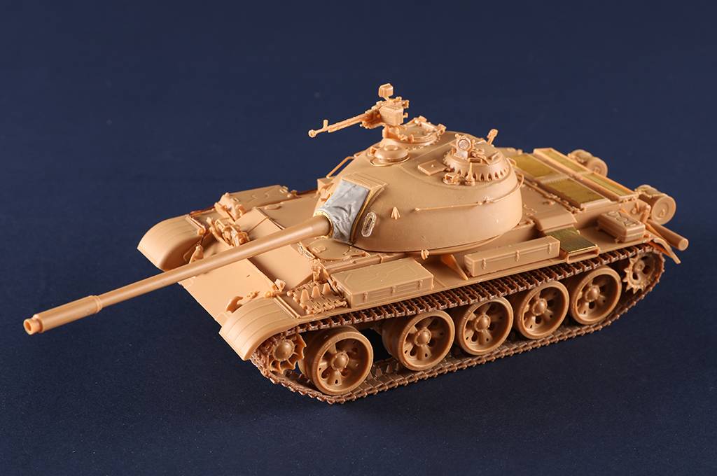 Soviet T-54 Medium Tank – Image 14