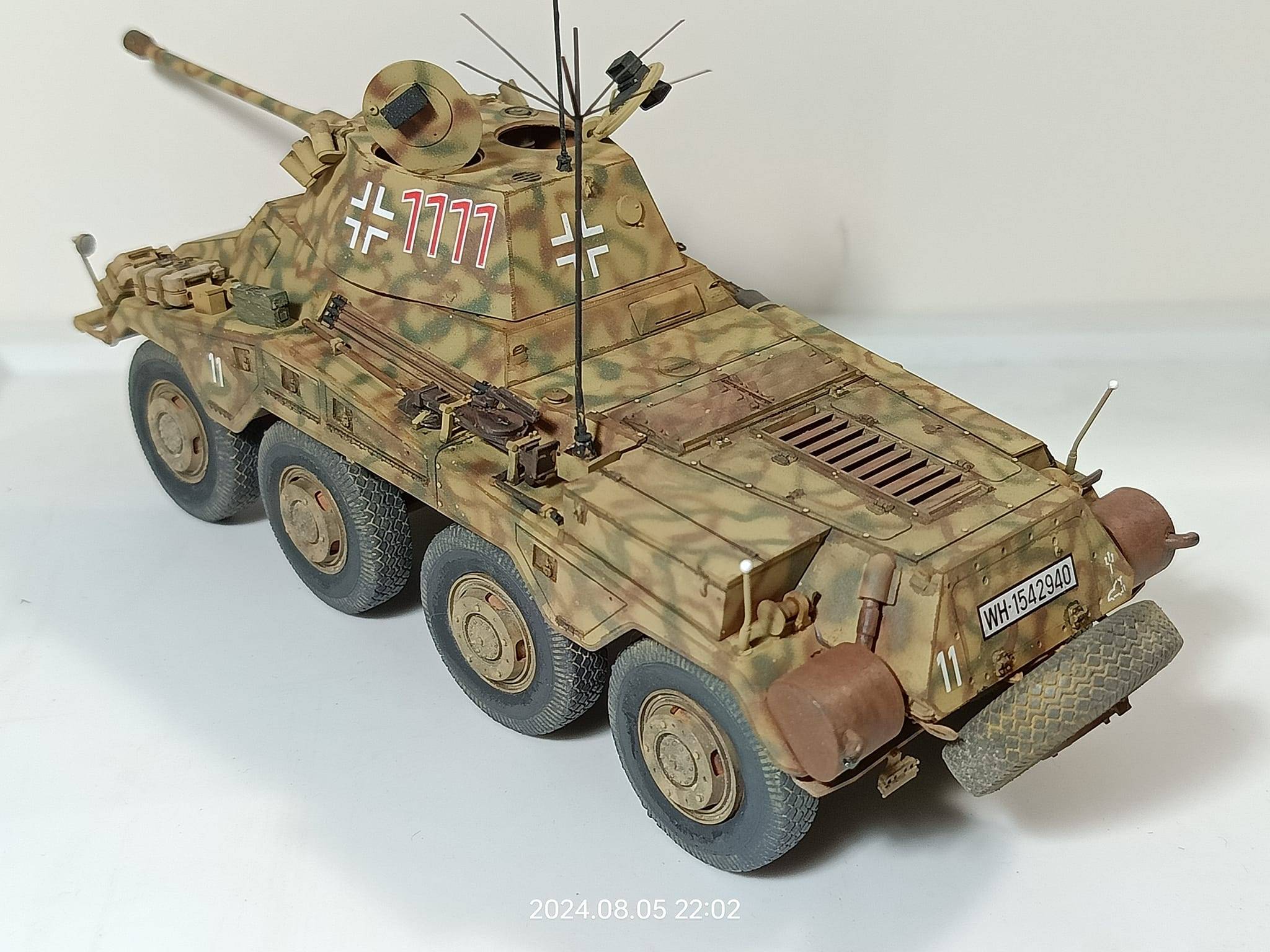 Sd.Kfz.234/2 PUMA with Engine Parts – Image 8