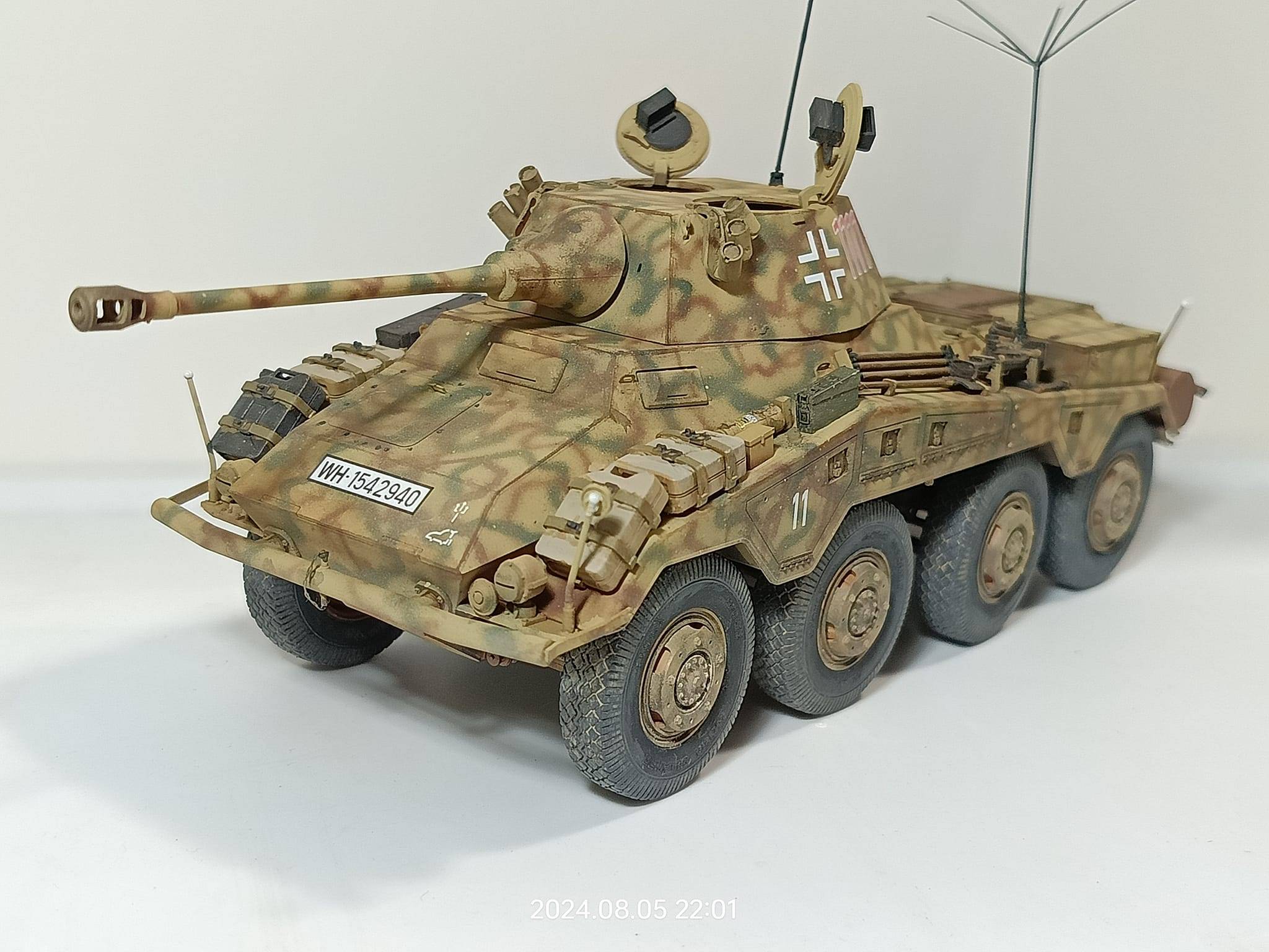 Sd.Kfz.234/2 PUMA with Engine Parts – Image 11