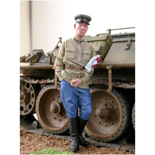 WWII Early War Russian Tank Commander – Image 2