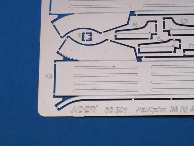 Fenders Pzkpfw38 t Ausf E/F/G German light tank – Image 2