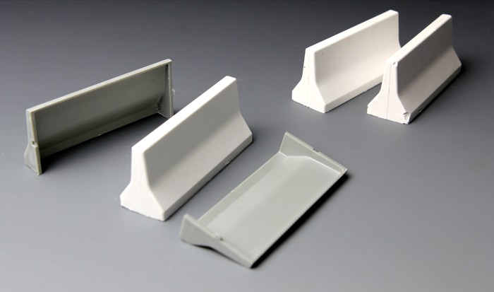 Concrete & Plastic Barrier Set – Image 3