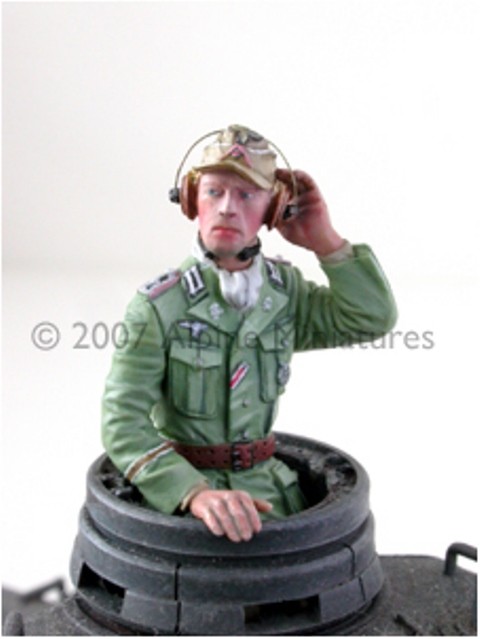 WW2 German DAK Tank Commander – Image 4