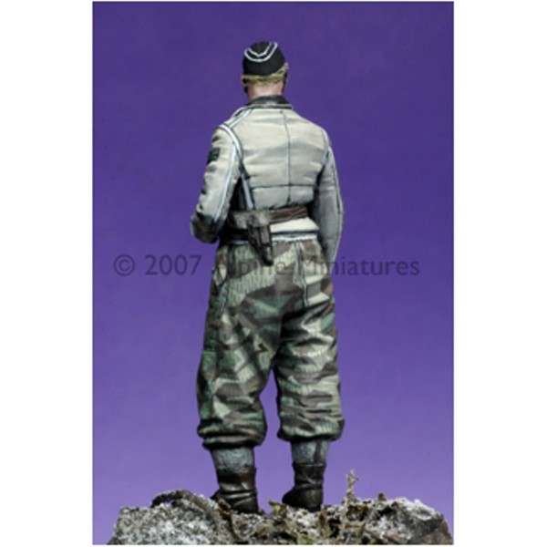 Winter Panzer Officer – Image 4