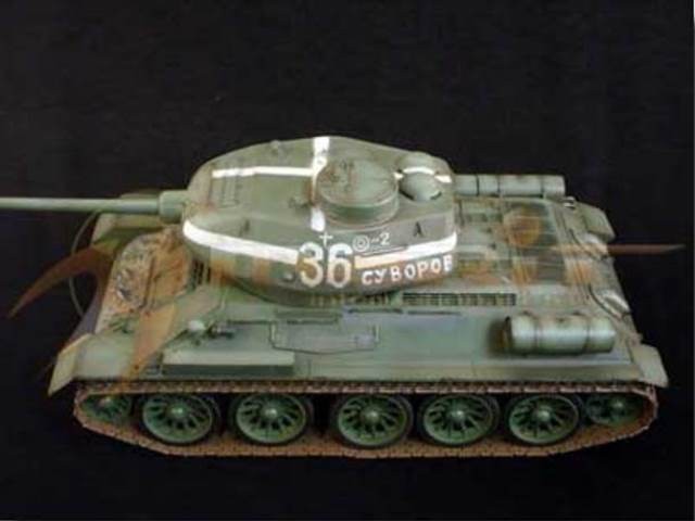 WWII Soviet T-34/85 Kurland Eastern Front 1944 – Image 4
