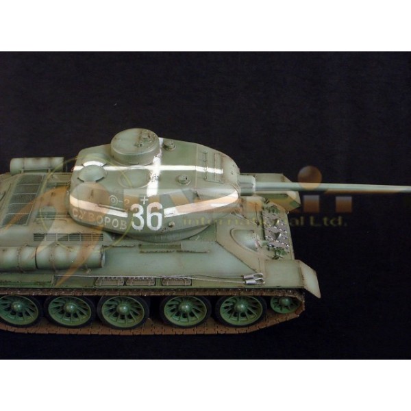WWII Soviet T-34/85 Kurland Eastern Front 1944 – Image 5
