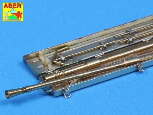 German 2cm L/65 Gun Barrel (x2) for Flak 38 with Storage Box – Image 7