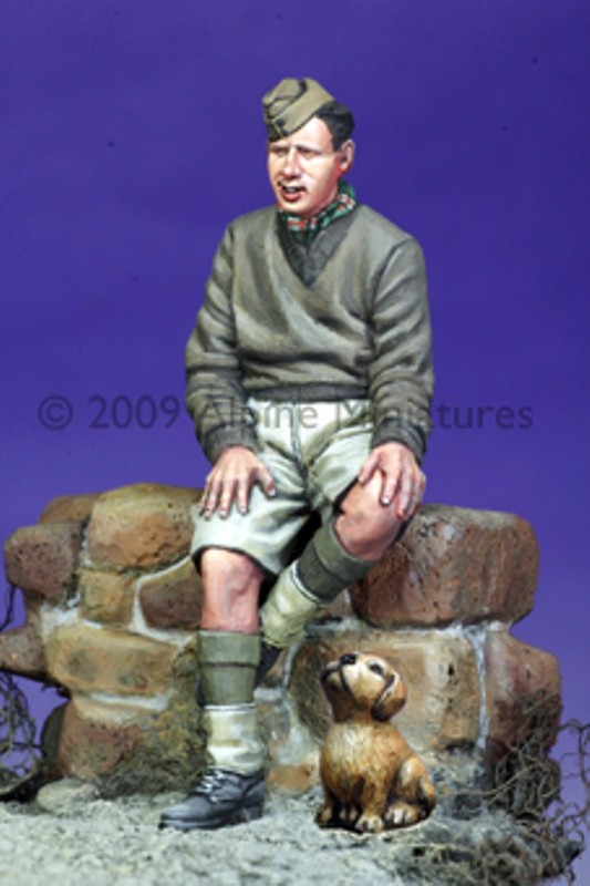 British Armoured Crew 2 and puppy – Image 2