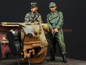 WSS AFV cew set 2 figurines