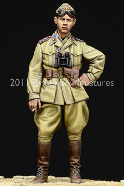 WW2 Italian AFV officer