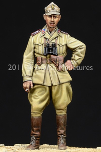 WW2 Italian AFV officer – Image 9