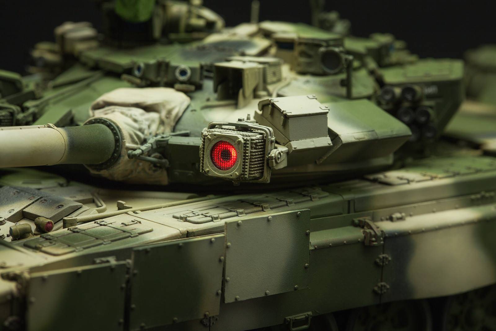 RUSSIAN MAIN BATTLE TANK T-90 w/TBS-86 TANK DOZER – Image 6
