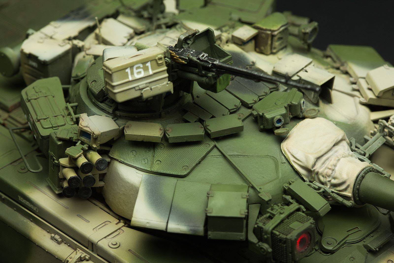 RUSSIAN MAIN BATTLE TANK T-90 w/TBS-86 TANK DOZER – Image 10