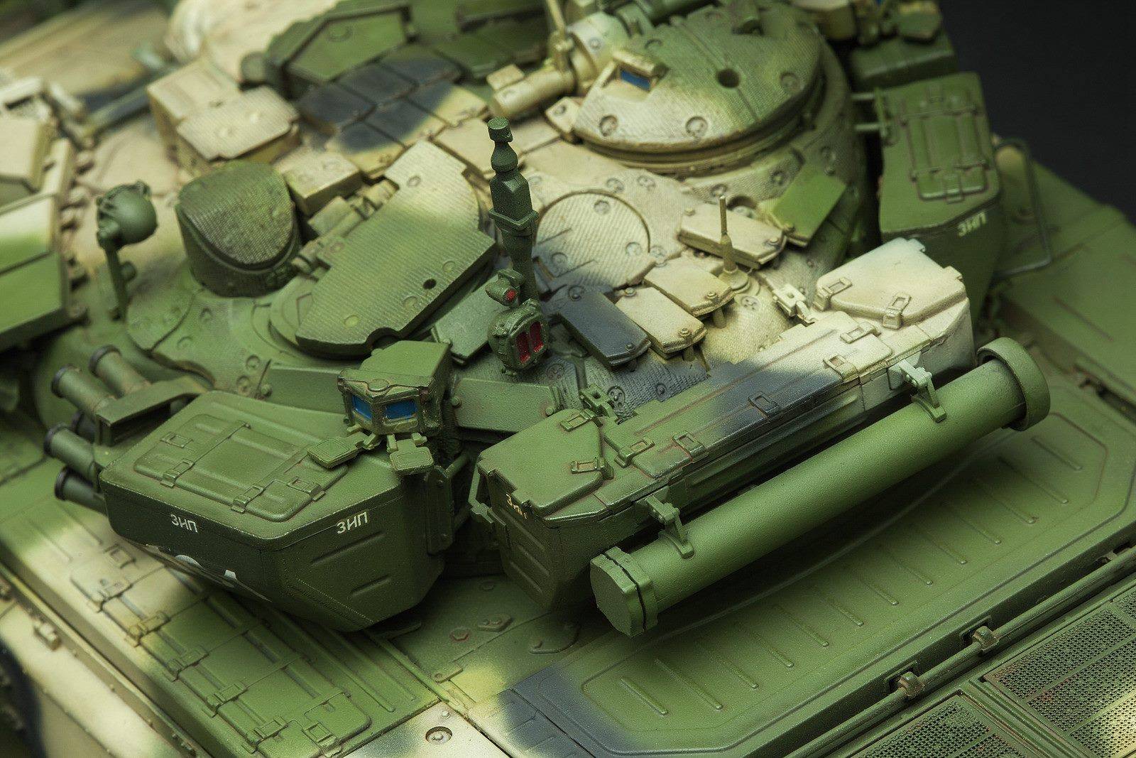 RUSSIAN MAIN BATTLE TANK T-90 w/TBS-86 TANK DOZER – Image 11