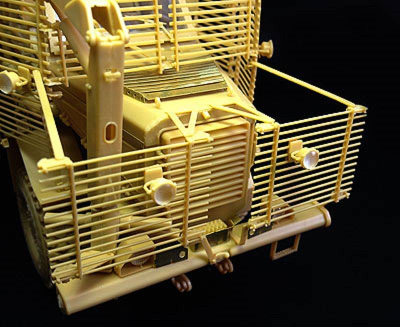 'Buffalo' 6x6 MPCV w/Slat Armour Version – Image 6
