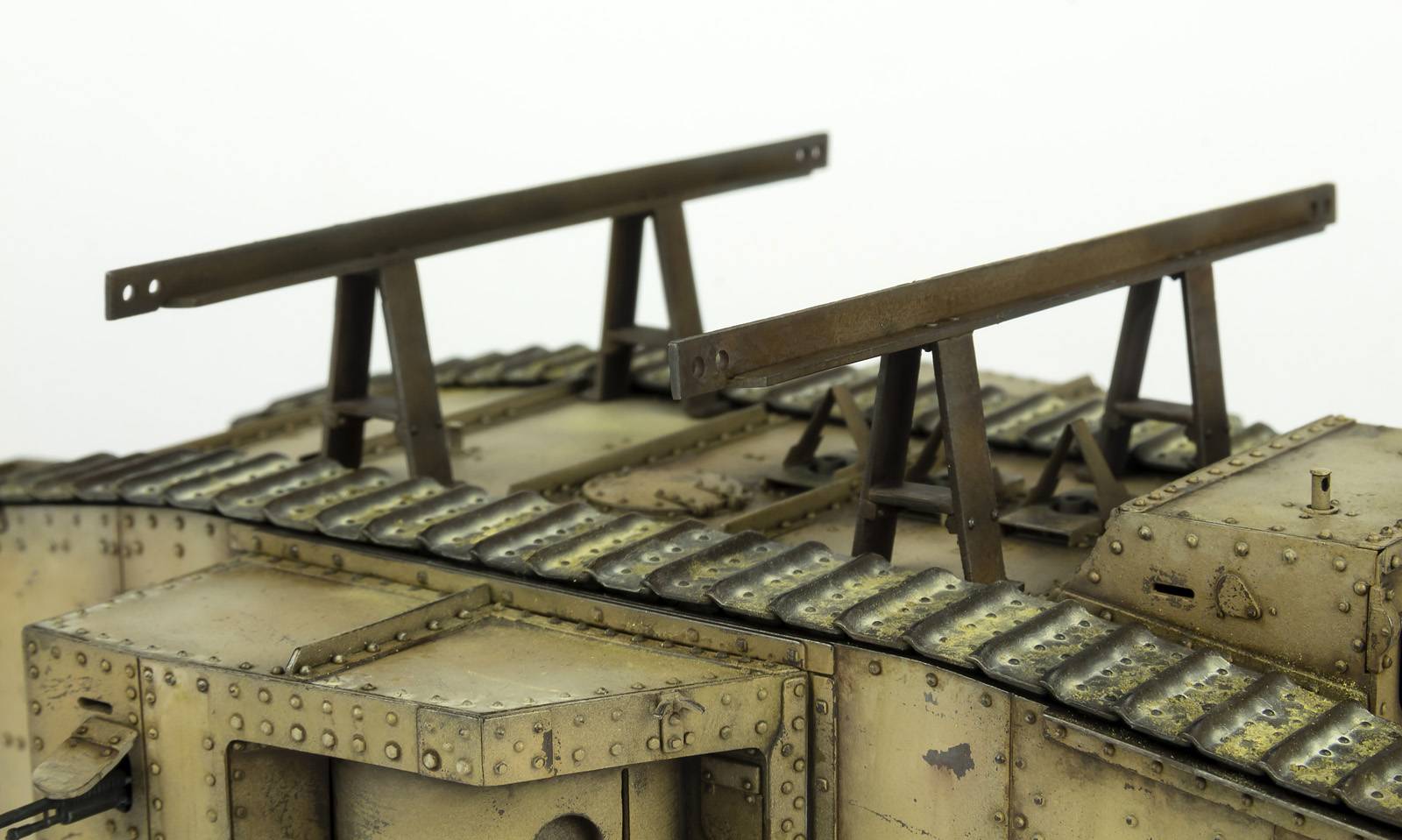 WWI Heavy Battle Tank Mk.I Male – Image 19