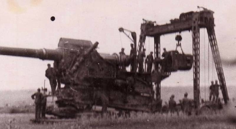 WWII German 35.5cm M1 Super Heavy Howitzer – Image 4