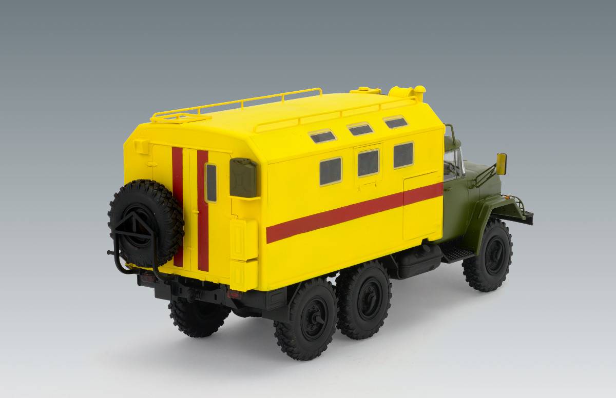 ZiL-131 Emergency Truck, Soviet Vehicle – Image 4