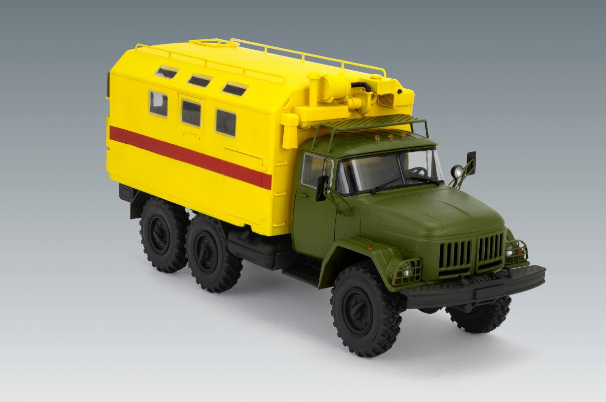 ZiL-131 Emergency Truck, Soviet Vehicle – Image 2