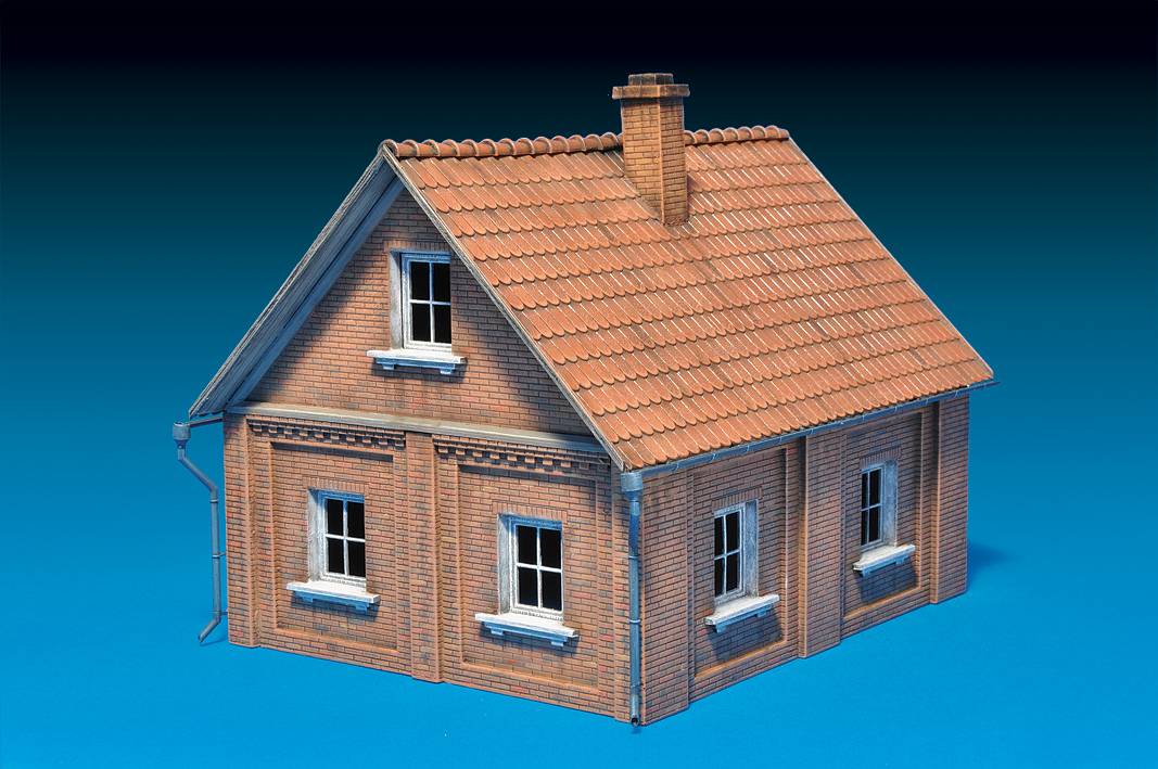 VILLAGE HOUSE – Image 5