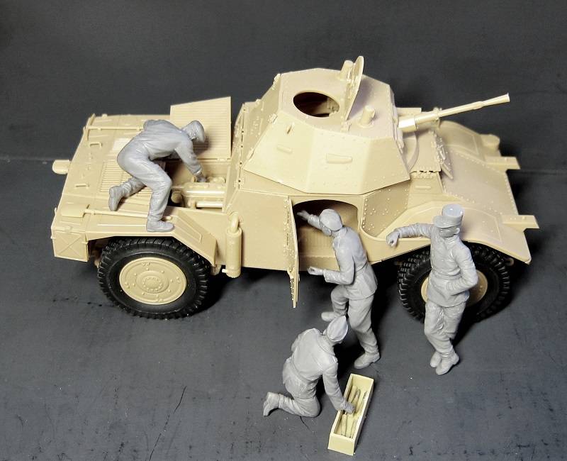 French Armoured Vehicle Crew (1940) – Image 2