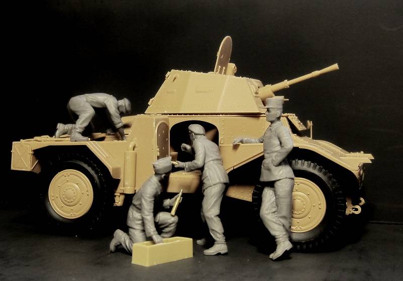 French Armoured Vehicle Crew (1940) – Image 7