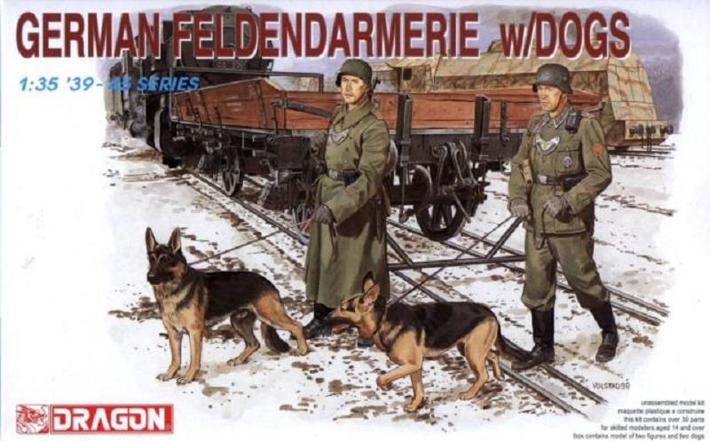 German Feldgendarmerie w/dogs