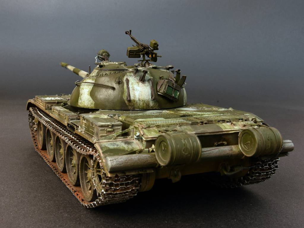 T-54B SOVIET MEDIUM TANK. EARLY PRODUCTION – Image 4