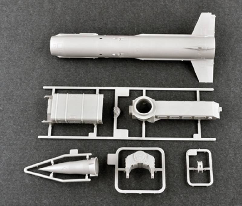 Soviet 2K11A TEL w/9M8M Missile "Krug-a"(SA-4 Ganef) – Image 11