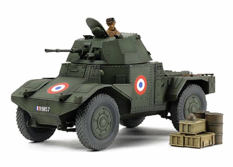 French Armored Car AMD35 - 1940 – Image 2