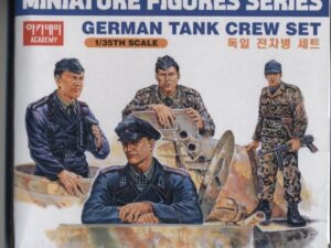 WWII GERMAN TANK CREW