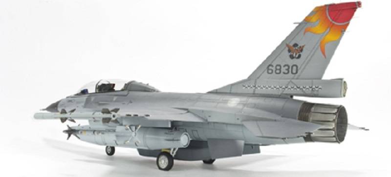F-16B BLOCK 20+AN/VDS-5 LOROP-EO – Image 3