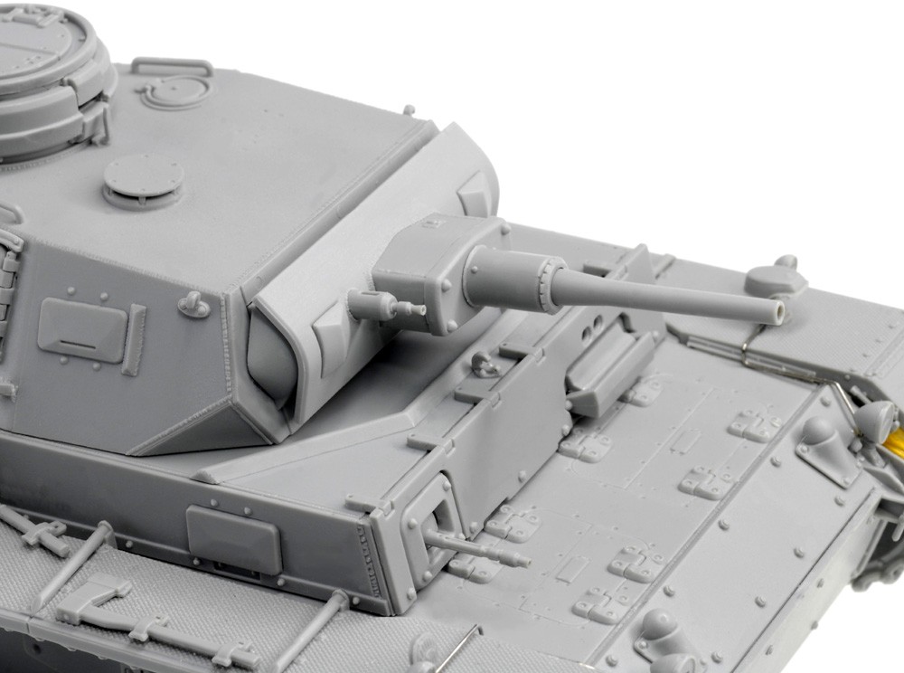 Pz.Kpfw.III (5cm) Ausf.H Sd.Kfz.141 Late Production – Image 8