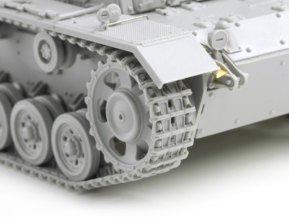 Pz.Kpfw.III (5cm) Ausf.H Sd.Kfz.141 Late Production – Image 10