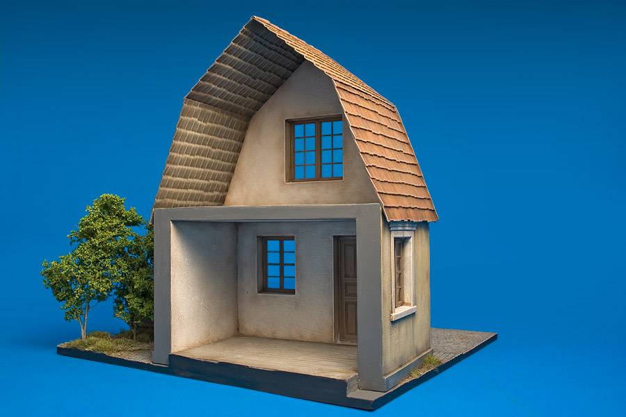 VILLAGE HOUSE w/BASE – Image 9