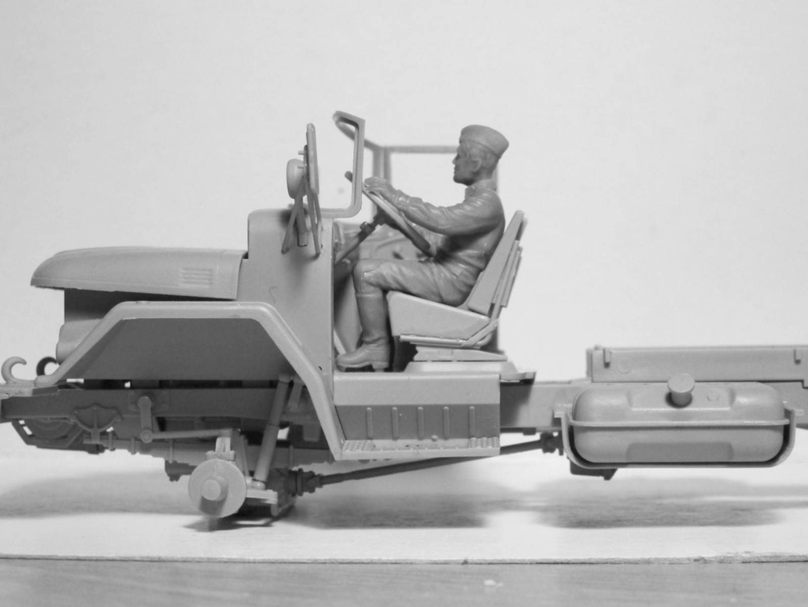 ZiL-131 KShM with Soviet Drivers – Image 5