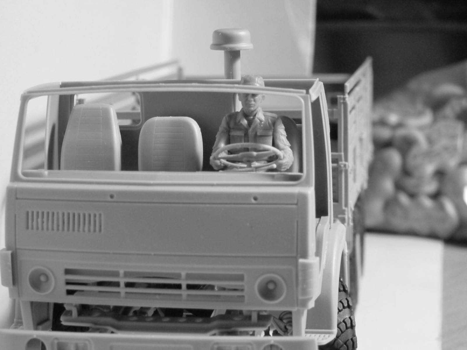 ZiL-131 KShM with Soviet Drivers – Image 8
